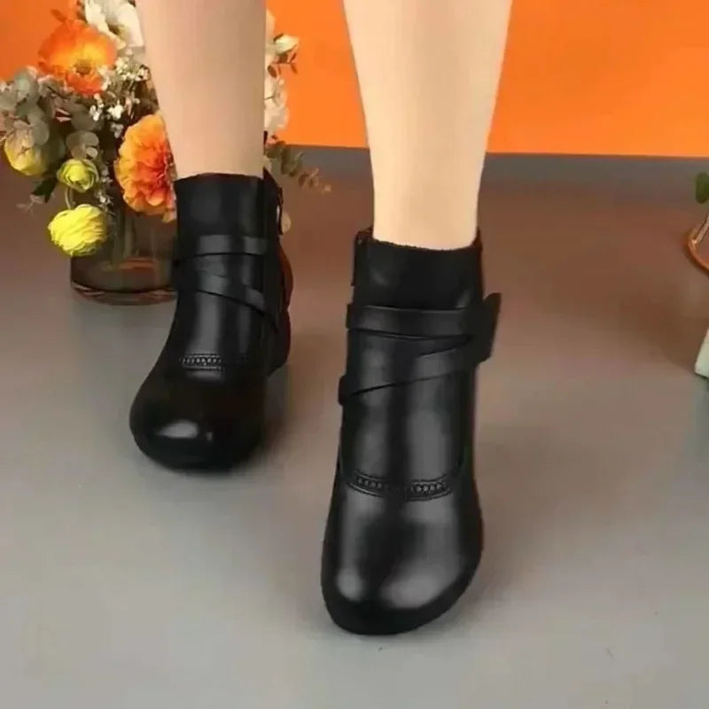 Lässige Retro-Stiefeletten aus Veganem Leder mit Absatz für Damen | Perfekt für den Alltag